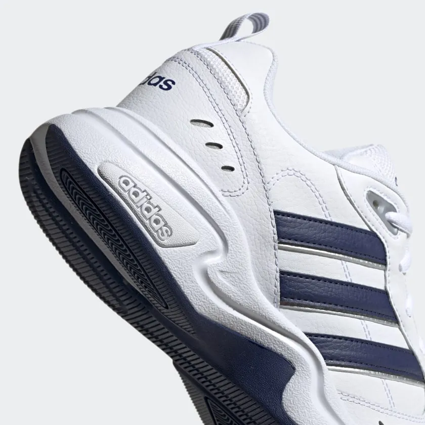 ADIDAS STRUTTER