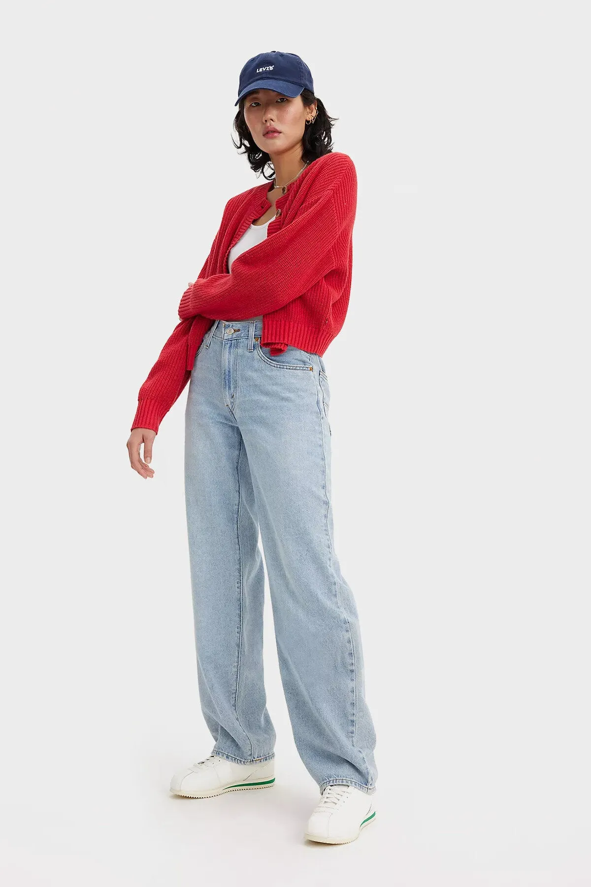 Baggy Dad Jeans Make A Difference