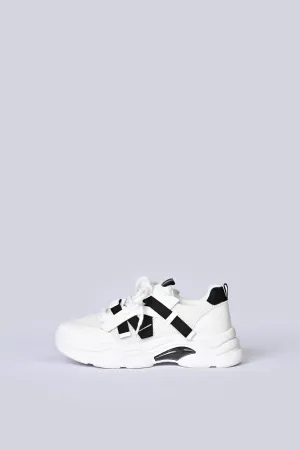 DAD SNEAKERS WITH STRAP DETAIL