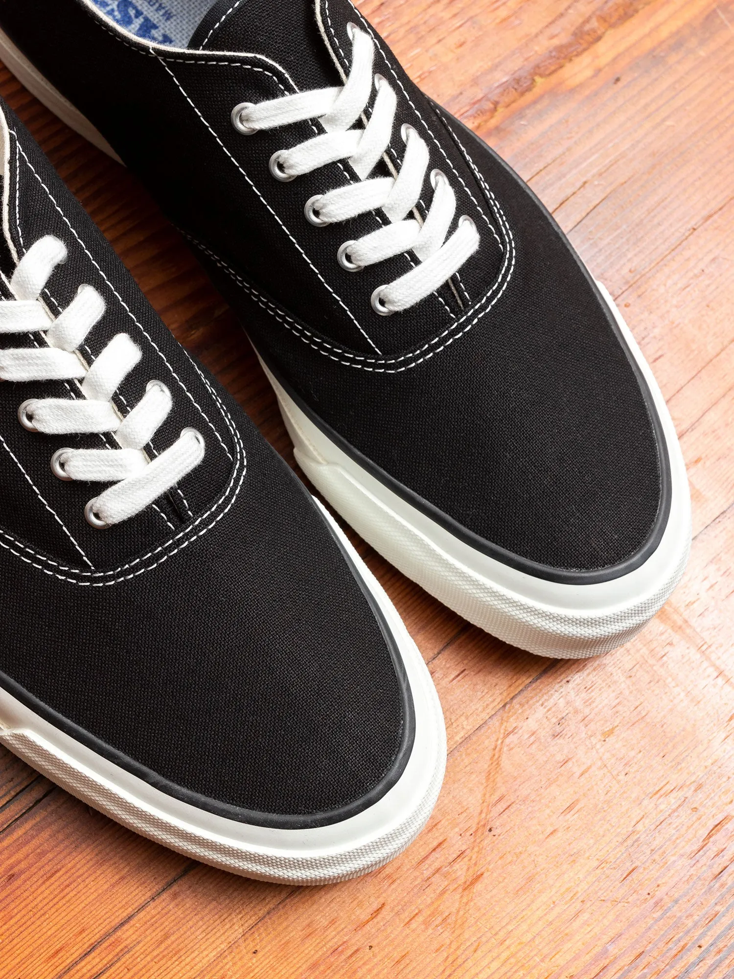 Deck Canvas Sneaker in Black