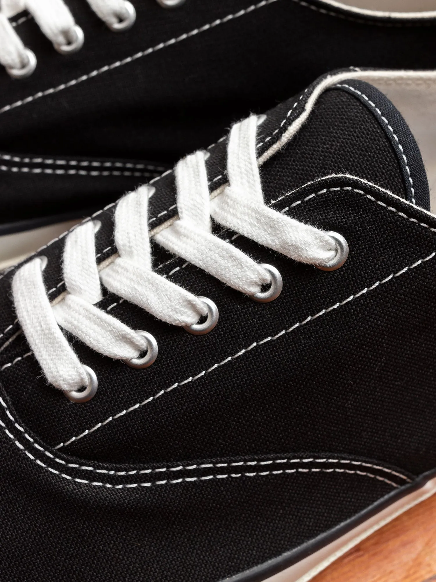 Deck Canvas Sneaker in Black