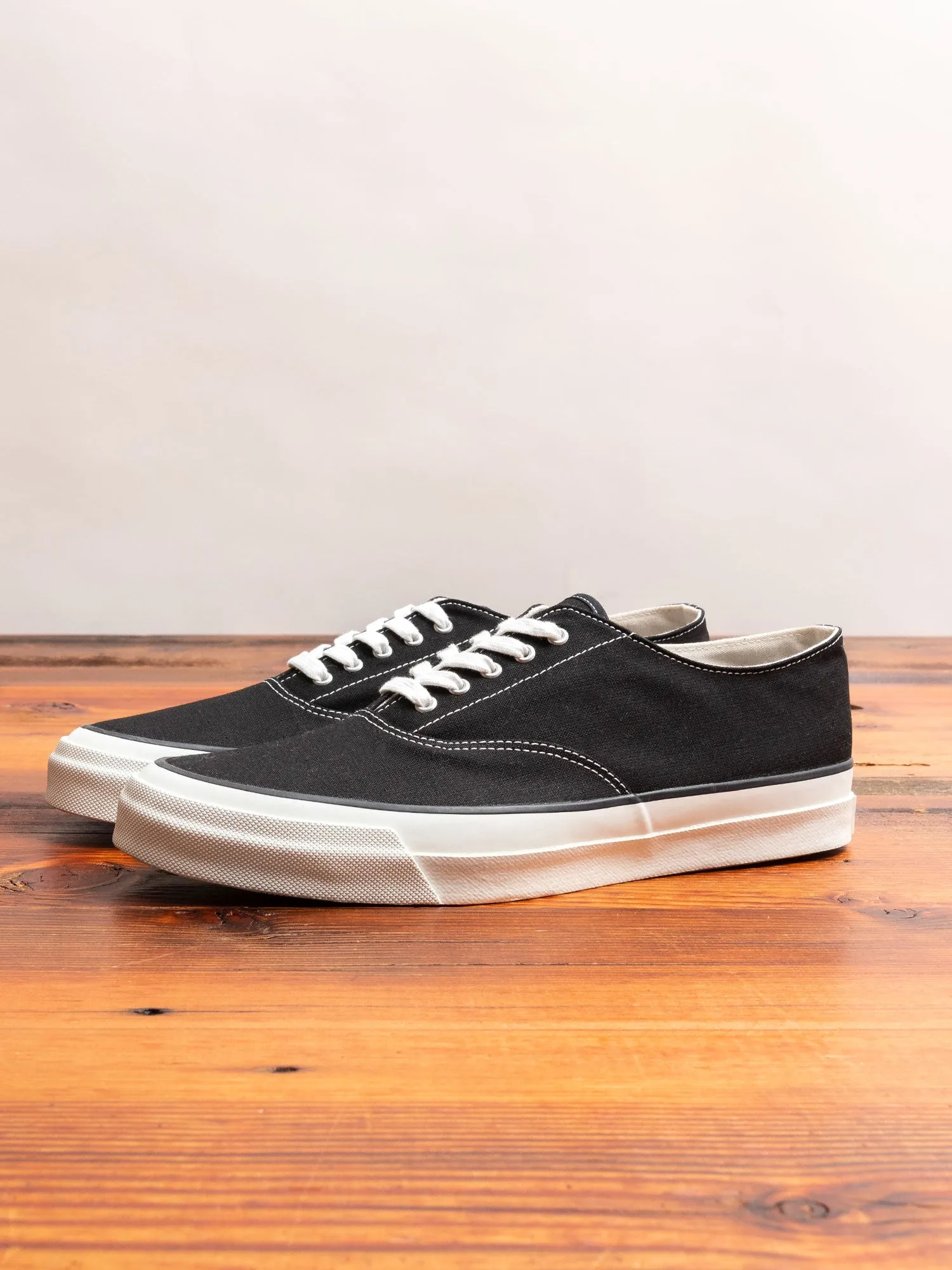 Deck Canvas Sneaker in Black