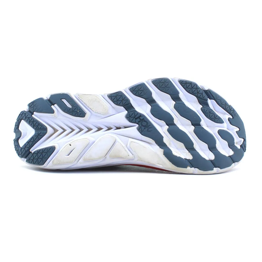 HOKA ONE ONE CLIFTON 81`