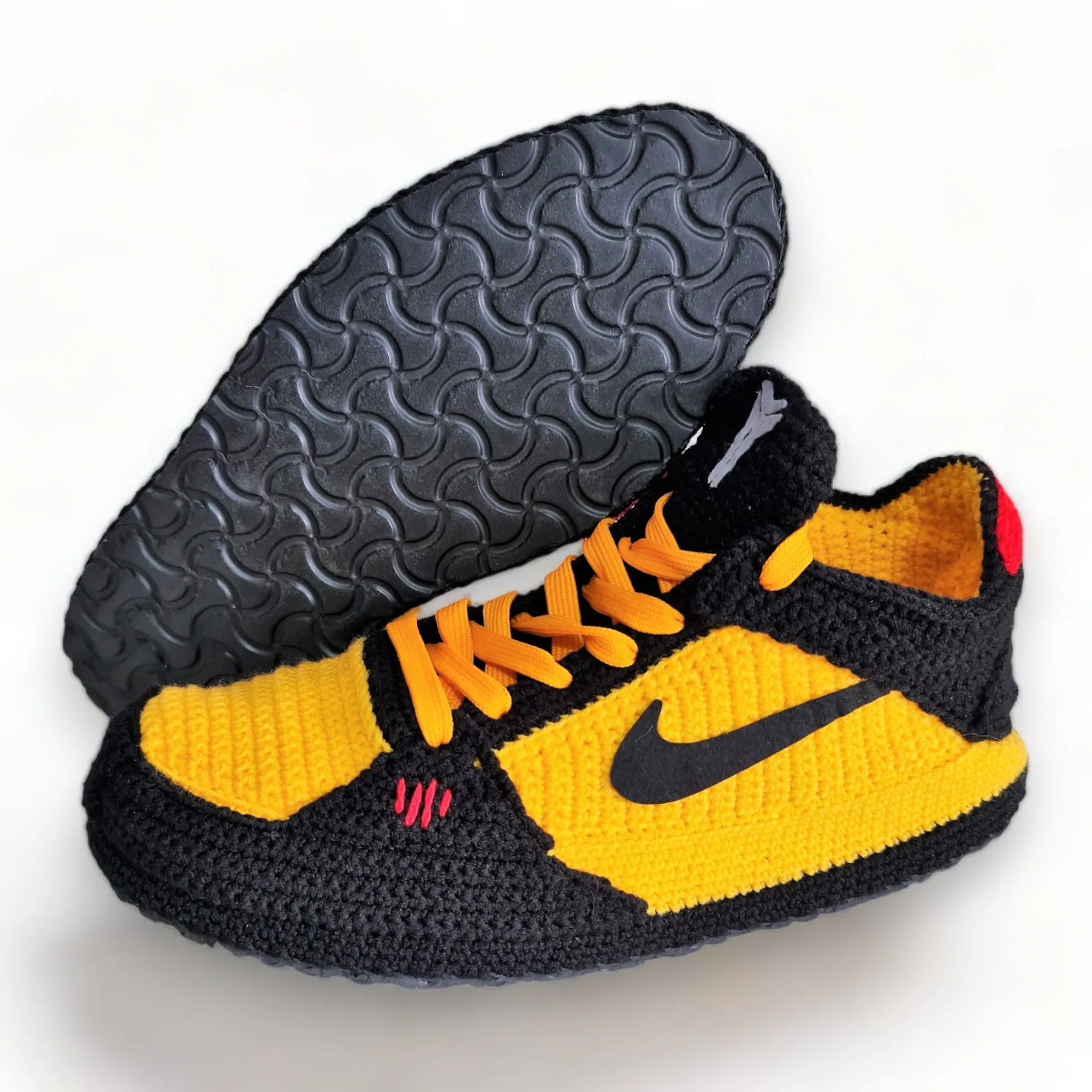 Kobe 5 Bruce-Lee Handmade Knitted Custom Sneaker Slippers, Low-Top Basketball Shoes Plush, Jeet Kune Do, Men & Women Black Mamba 24 Clothes