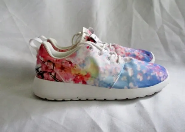 Nike Roshe One Cherry Bls Blossom Sneaker Trainer White Pink Flower 6.5 Rare