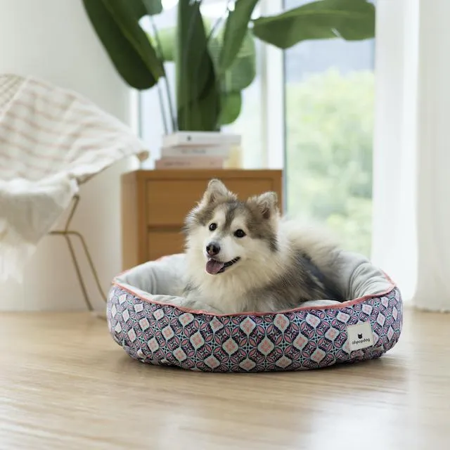 Ohpopdog Peranakan Inspired Bunga Peach 6 Reversible Dog Bed