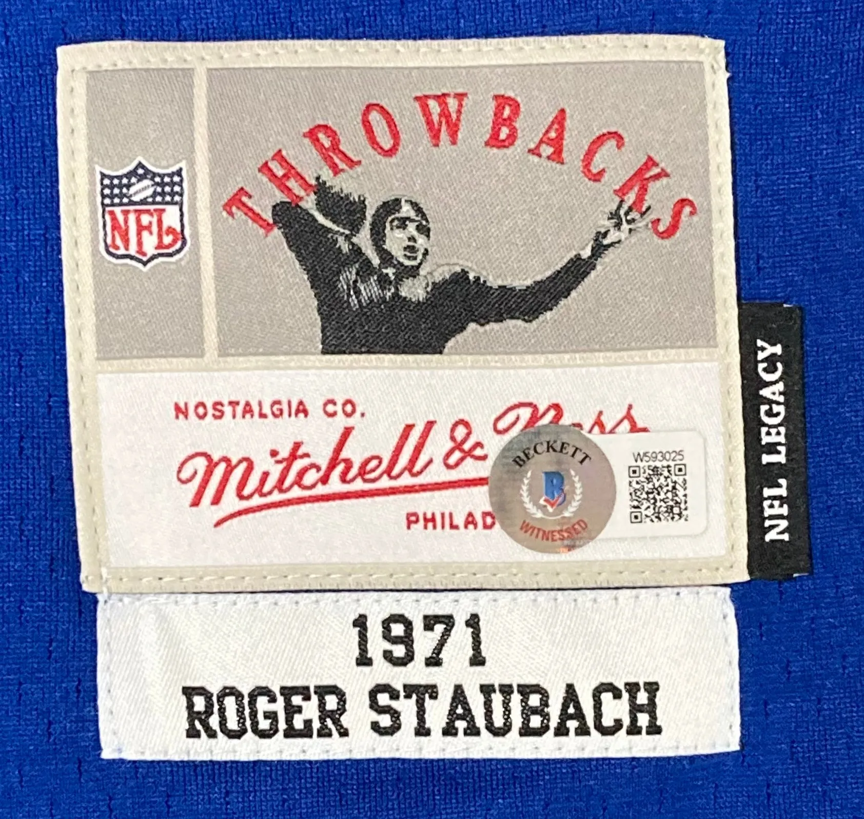 Roger Staubach Signed Cowboys Mitchell & Ness NFL Legacy Jersey HOF 85 BAS ITP