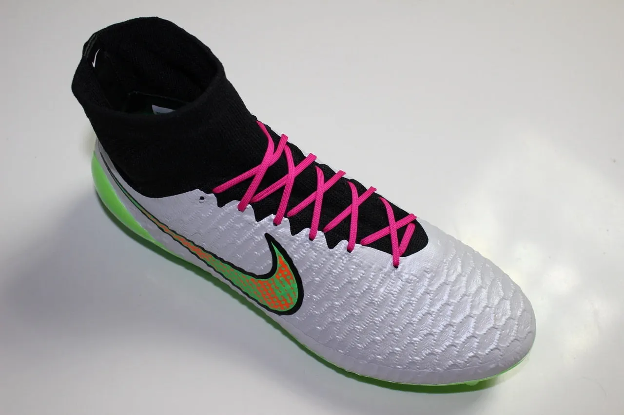 SR4U Laces Neon Pink