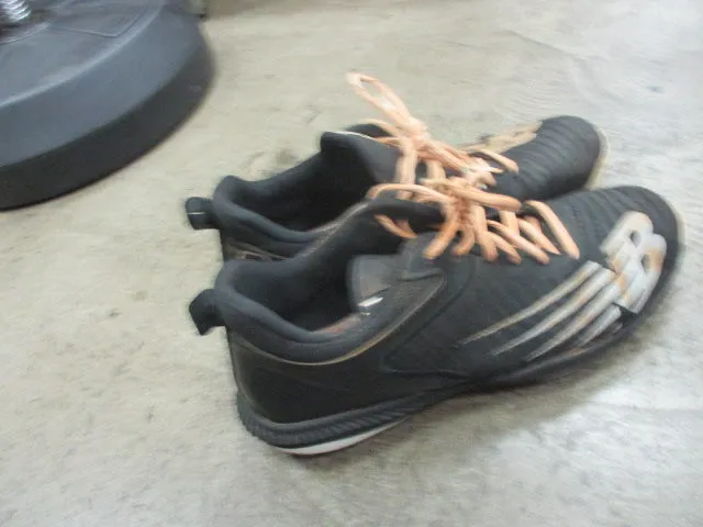 Used New Balance Cleats Size 14