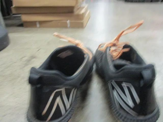 Used New Balance Cleats Size 14