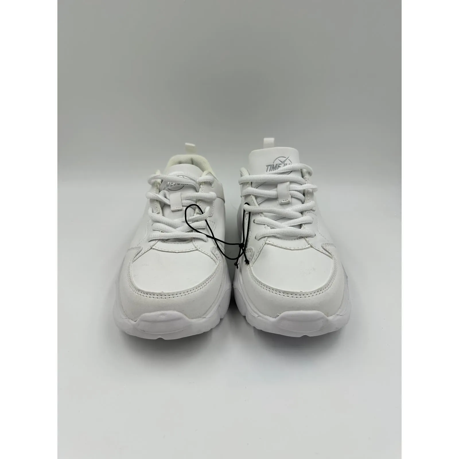 Women's Size 5, All White Chunky 90s Style Casual Sneaker